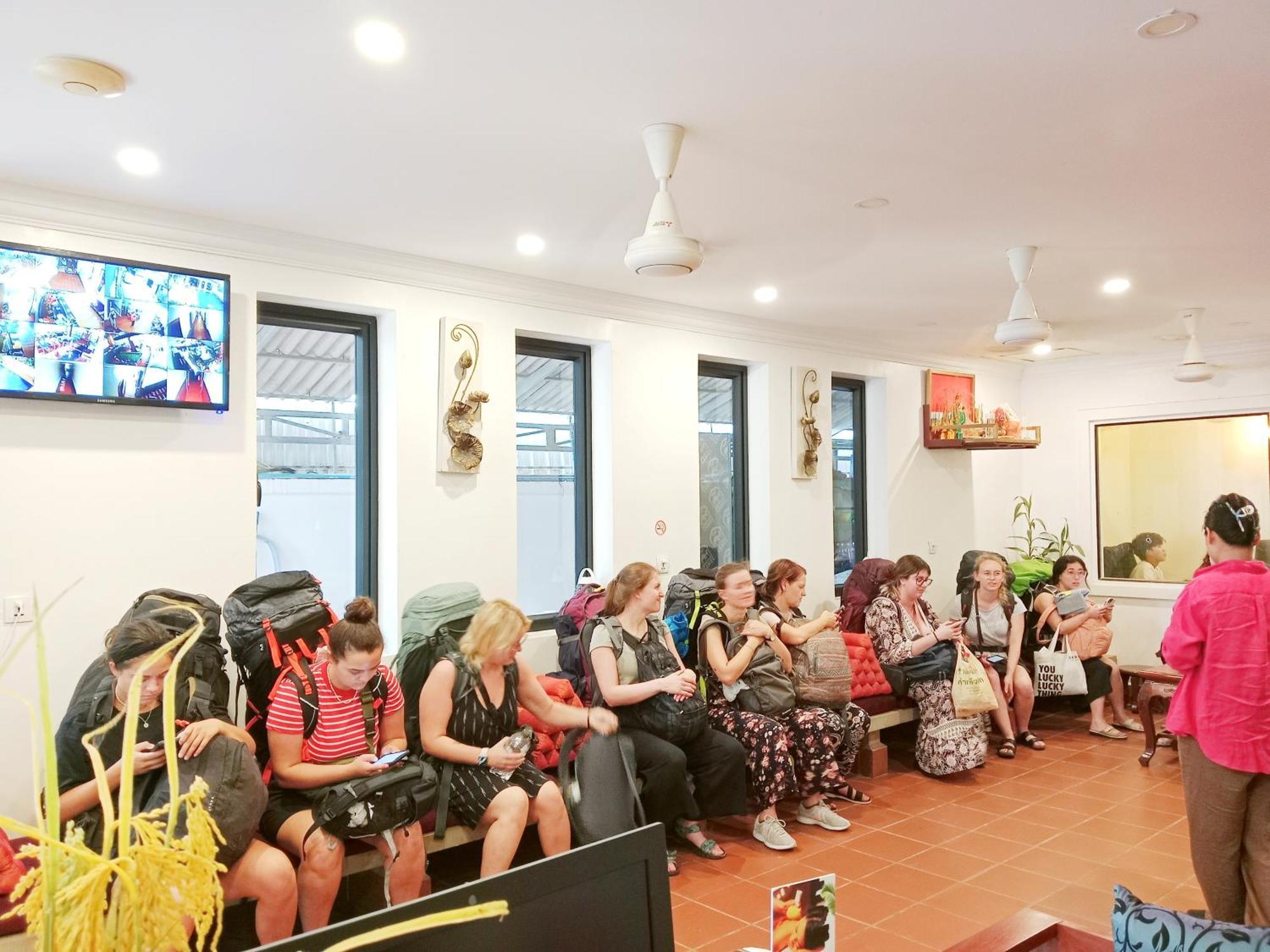 Darling Pub Hostel Сиемрип Экстерьер фото
